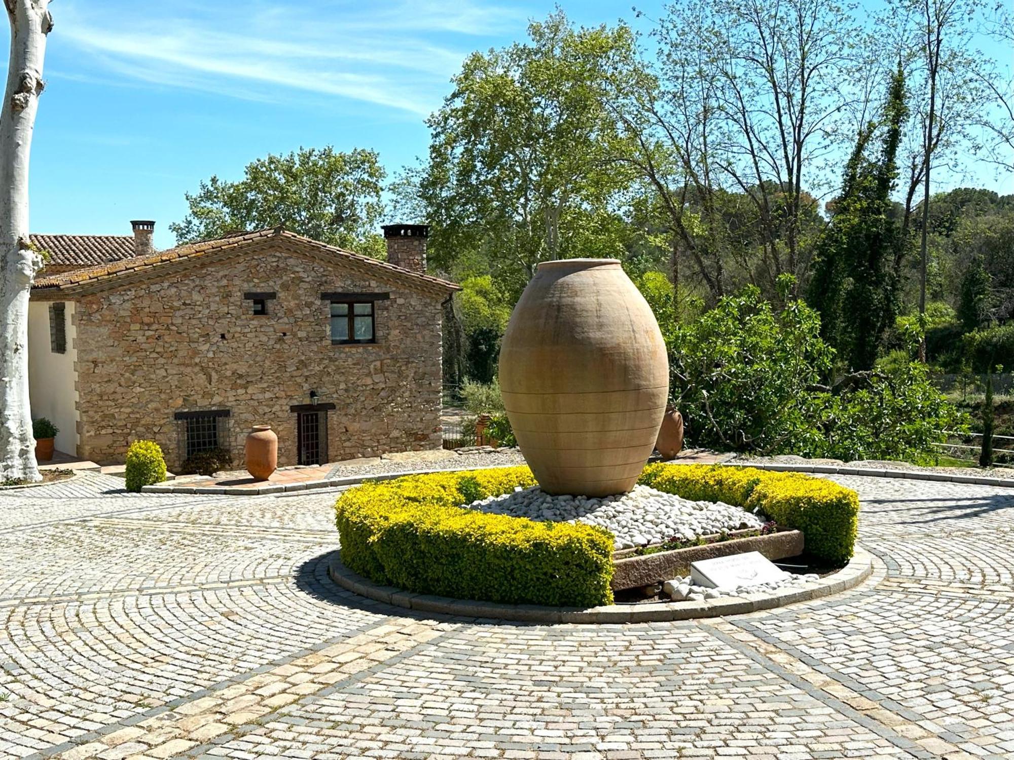 Masia Can Viver - Olive Oil Tourism B&B Bigues I Riells ภายนอก รูปภาพ