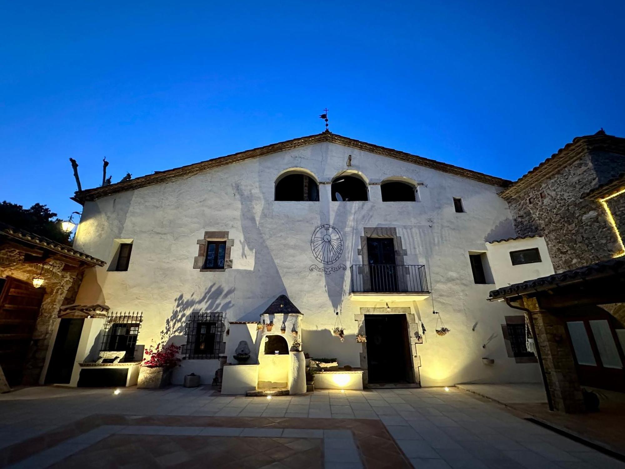 Masia Can Viver - Olive Oil Tourism B&B Bigues I Riells ภายนอก รูปภาพ