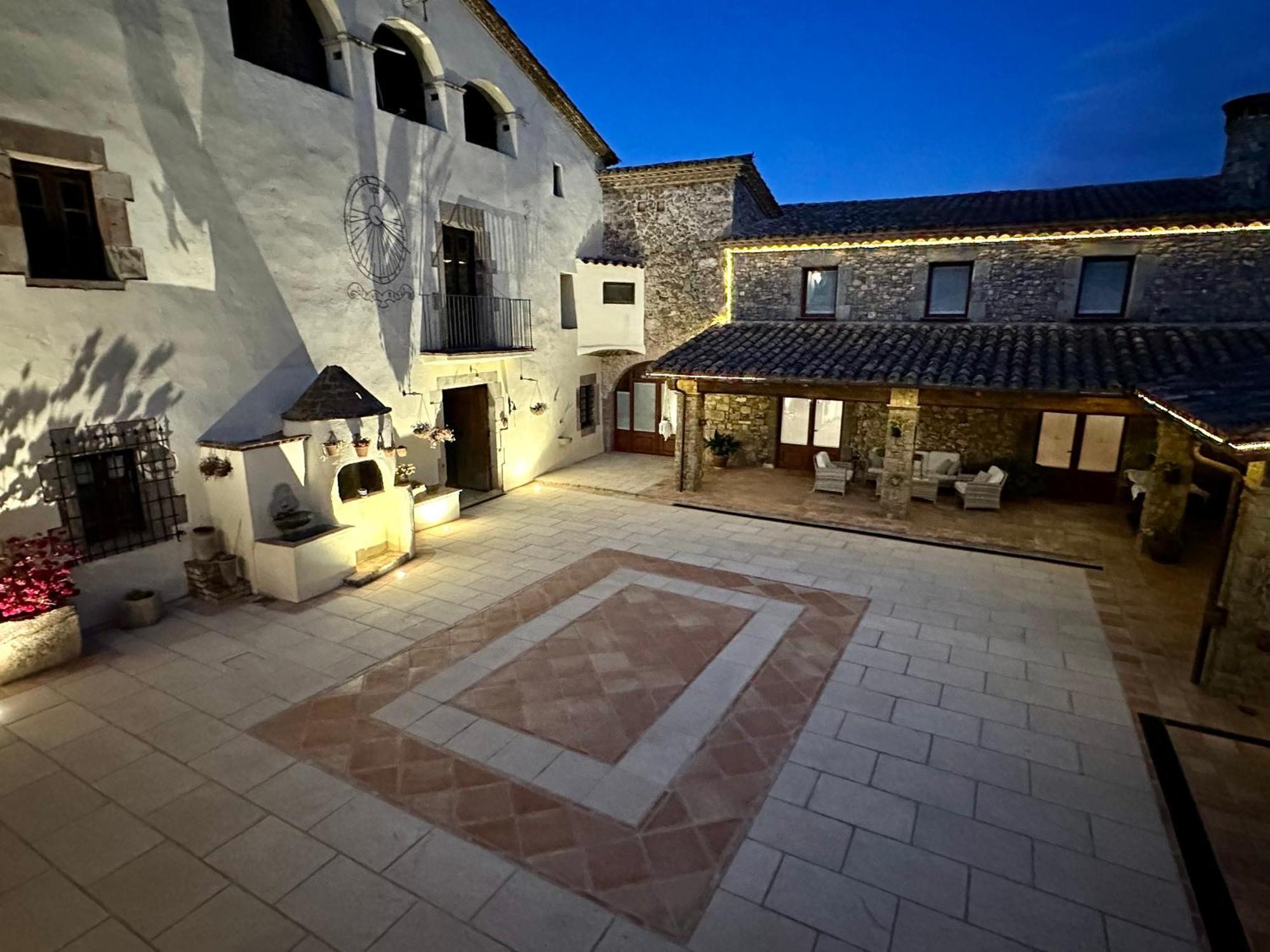 Masia Can Viver - Olive Oil Tourism B&B Bigues I Riells ภายนอก รูปภาพ