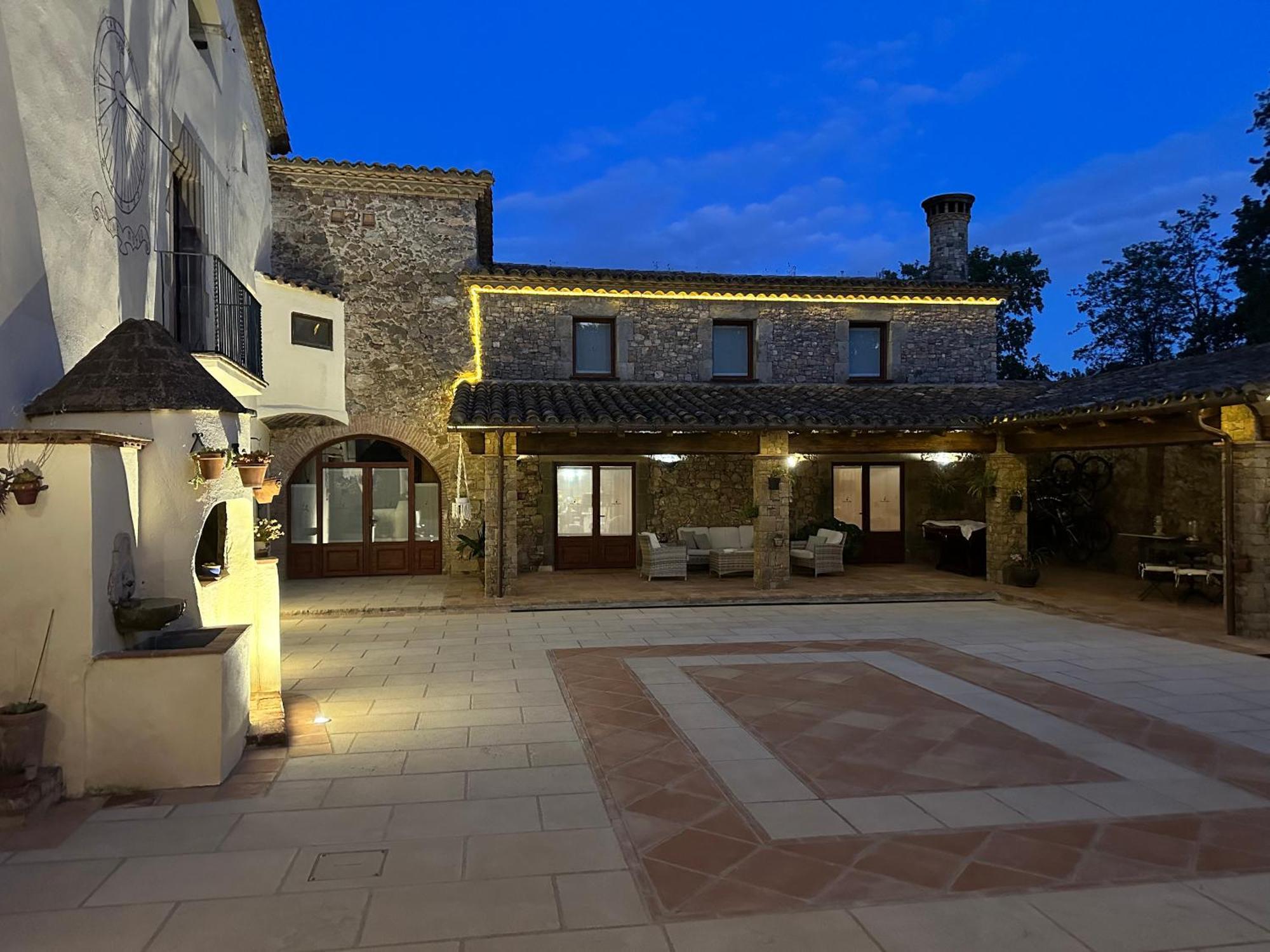 Masia Can Viver - Olive Oil Tourism B&B Bigues I Riells ภายนอก รูปภาพ